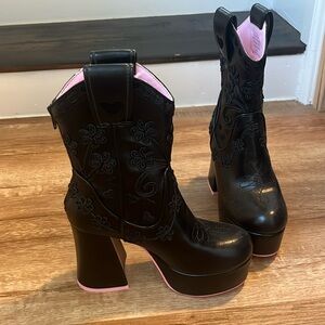 Dollskill platform cowgirl boots